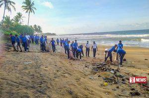 බූස්ස සහ මැදිල්ල වෙරළ තීරයන්හිදී නාවික හමුදා දායකත්වයෙන් වෙරළ පිරිසිදු කිරීමේ වැඩසටහනක්