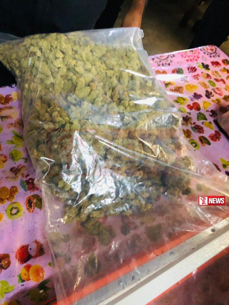 ගුවන් තැපැල් ඔස්සේ කටුනායක ගුවන් තොටුපොළ වෙත එවා තිබූ ” කුෂ් ” මත්ද්රව්ය