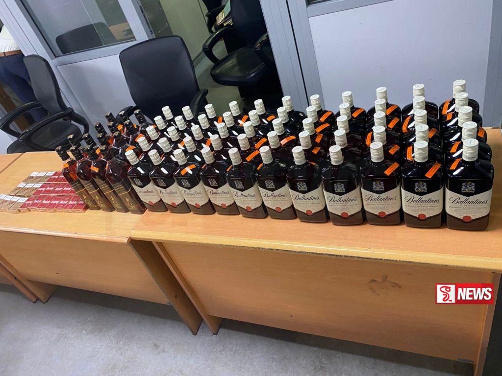 කටුනායක ගුවන් තොටුපොළෙන් පිට කර ගෙන යාමට තැත් කළ විස්කි තොගය .