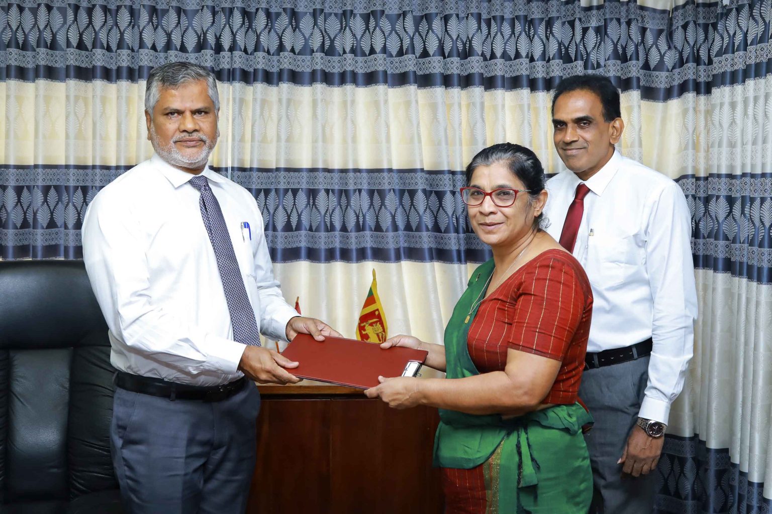 විද්යා හා තාක්ෂණ ලේකම් වැඩ බාර ගනී