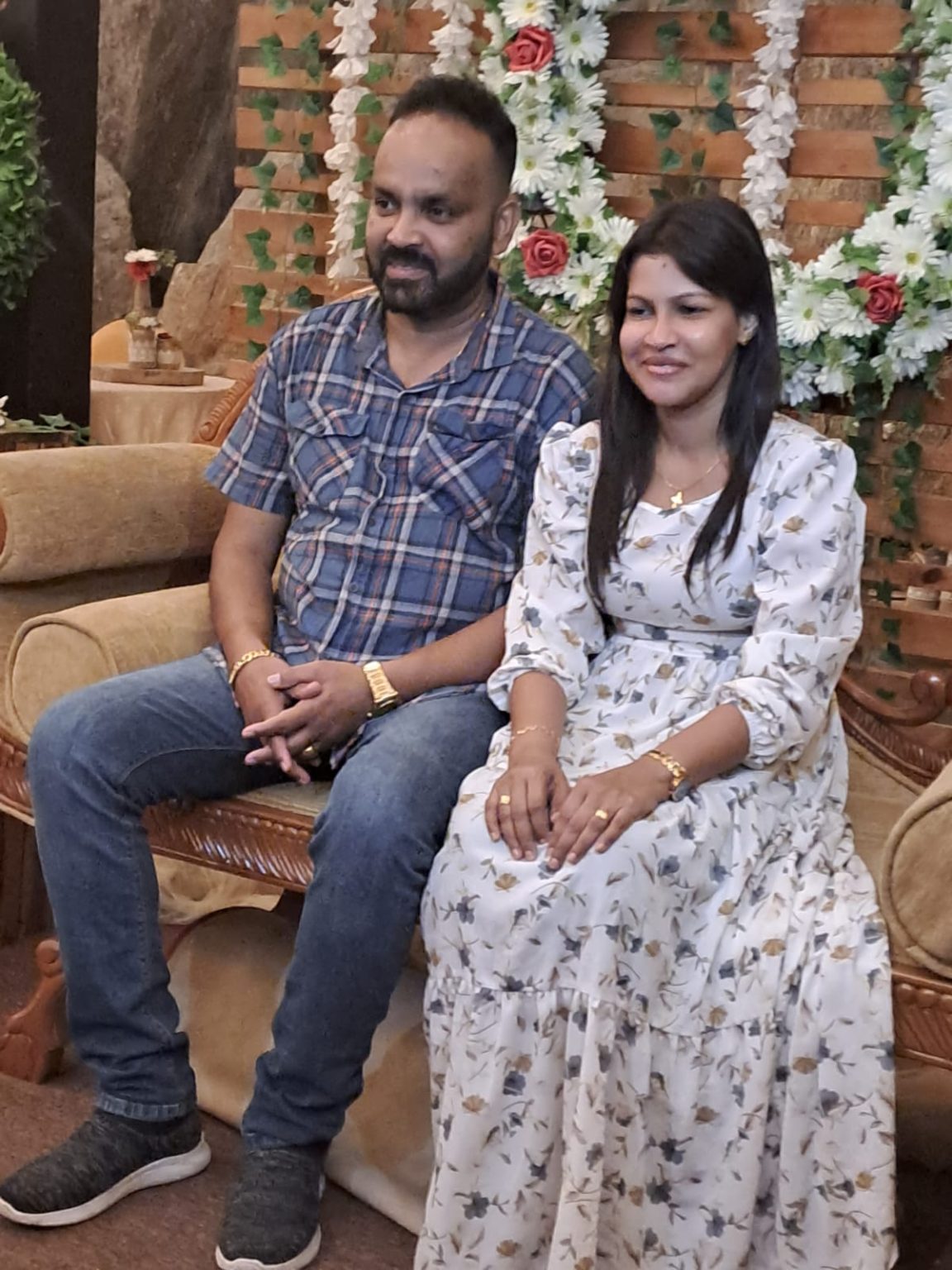 රුපියල් කෝටි 1,000 ක මූල්ය වංචාවක් සිදු කර පළා ගොස් සිටි පුද්ගලයෙකු සහ ඔහුගේ බිරිඳ කටුනායක ගුවන් තොටුපොළේ දී අත් අඩංගුවට