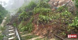 උඩරට දුම්රිය මාර්ගයේ දුම්රිය ධාවනයට බාධා