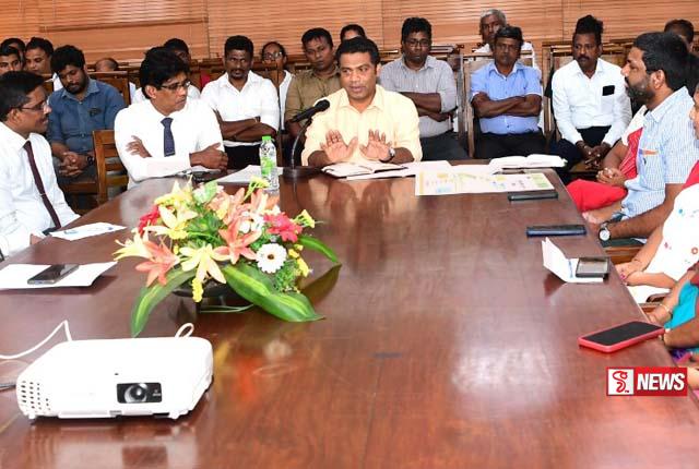 රජයේ ආයතන ගැන රජයේ අපේක්ෂාව ඇමති නලින්ද කියයි