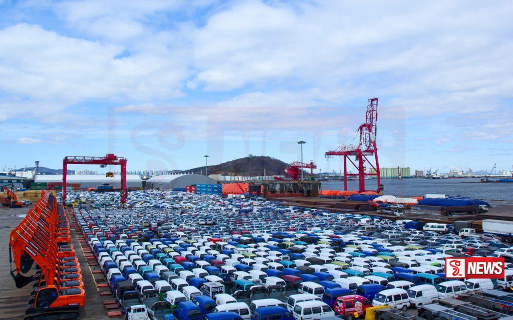 ආනයනය කළ මෝටර් රථ දෙවැනි කාණ්ඩය අද දිවයිනට