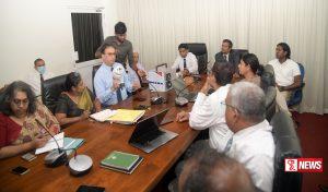 අලි ඇතුන් දුම්රියේ ගැටීම වැළැක්වීමට නව විසඳුම්