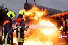 ඇගලුම් කර්මාන්ත ශාලාවක ගින්නක්