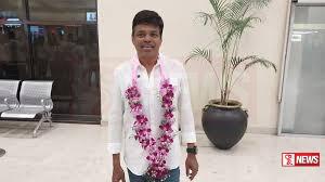 කඳු නැගීමේ ශූර යොහාන් පීරිස් දිවයිනට