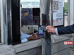 අධිවේගී මාර්ගවල සියලු අන්තර් හුවමාරුවලින් කාඩ්පත් ගෙවීම් පහසුකම අද සිට