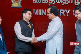ඛණිජ ක්ෂේත්රයට ආයෝජන රැගෙන ඉන්දීය රාජ්ය ව්යාපාර නියෝජිතයින් පිරිසක් ශ්රී ලංකාවට.