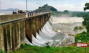 වැසි වැඩීවීමෙන් ජලාශ 24 ක් වාන් දමයි