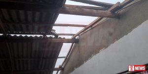 මහ සුළඟෙන් හැටන්හි නිවෙස්වල වහළ රැසකට හානි