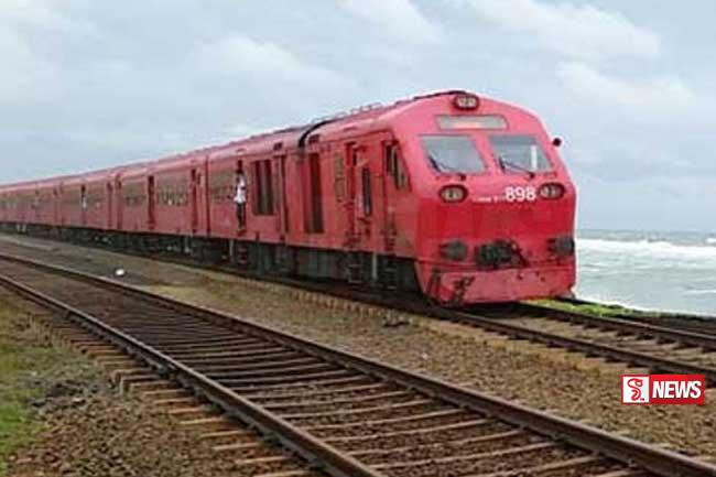 අද මුහුදුබඩ දුම්රිය ගමනට බාධා