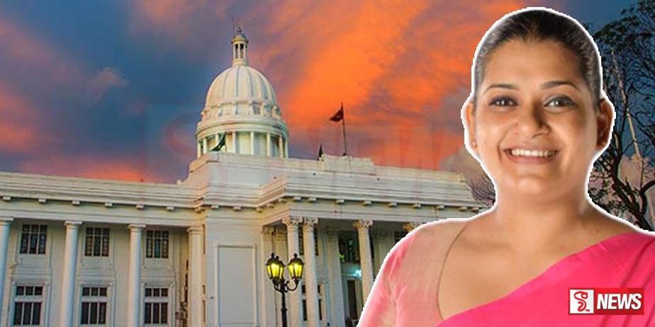 කොළඹ මහ නගර සභාවේ මුල් පුටුව ව්රායි ට