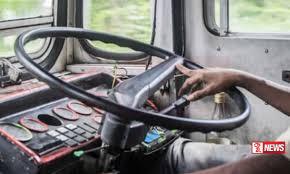 රත්නපුර – කොළඹ ප්රධාන මාර්ගයේ බස් රථ අනතුරක් – 23 කට තුවාල