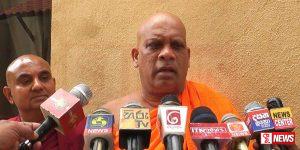 මිහින්තලේ පාකිංවලට ටිකට් කඩන්න ඇවිත් ගිනි විජ්ජුම්බරයයි