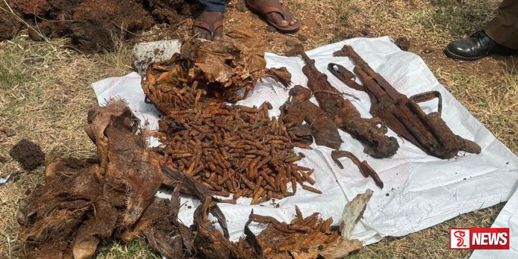 PHOTOS: ටී 56 අවි දෙකක් සහ උණ්ඩ 450ක් සොයා ගැනේ