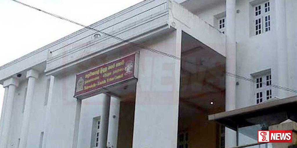 අත්අඩංගුවට ගත් හිටපු සභාපතිවරයා රක්ෂිත බන්ධනාගාරයට