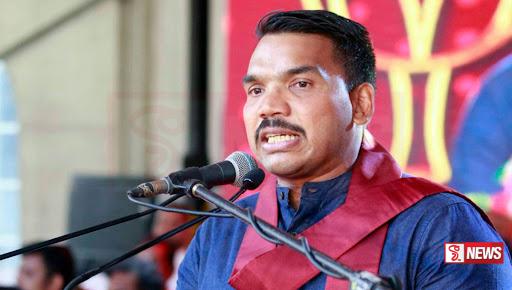 අත්අඩංගුවට නොගන්නයි මහින්ද ඉල්ලා නැහැ – නාමල් රාජපක්ෂ