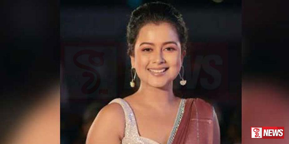 ප්රවීණ රංගන ශිල්පිනියක් අත්අඩංගුවට