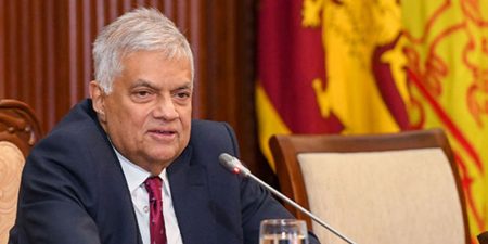 රනිල් පැනවූ හදිසි නීතිය නීති විරෝධී බවට ශ්රේෂ්ඨාධිකරණය තීන්දු කරයි!