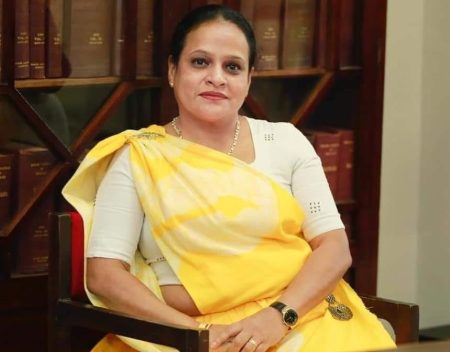 මන්ත්රී රෝහිණී කතානායකගෙන් සමාව ඉල්ලයි VEDIO –