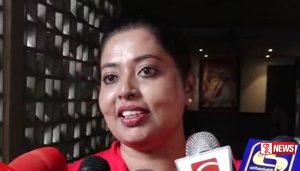 පොහොට්ටුව දාලා යන්නේ නෑ – සනත් නිශාන්තගේ බිරිඳ සහතික වෙයි – VEDIO –