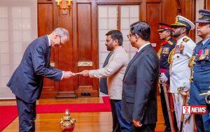 නව රාජතාන්ත්රිකයින් පස් දෙනෙකු ජනපතිට අක්තපත්ර භාර දෙයි