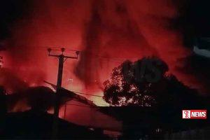 ගම්පොළ කර්මාන්ත ශාලාවක ගින්නක්