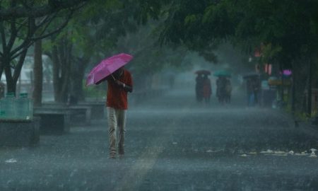 ප්රදේශ රැසකට තද වැසි !