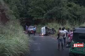 මීමුරේදී වෑන් රථයක් පෙරළීමෙන් මිය ගිය ගණන 04ක් දක්වා ඉහළට