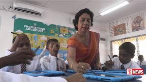 පන්ති කාමරයක සිසුන් සීමා කිරීමට කටයුතු කරන බවට අගමැතිනියගෙන් ප්රකාශයක්