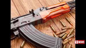 වැව්බැම්මක තිබී ආයුධ තොගයක් සොයා ගැනේ.