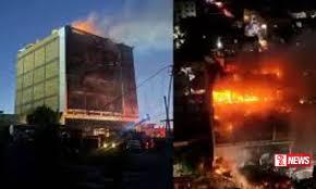 ඉරාකයේ සාප්පු සංකීර්ණයක ඇති වූ ගින්නකින් 50ක් මරුට