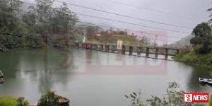 අධික වැසි නිසා මාවුස්සාකැලේ සහ කාසල්රී ජලාශ පිටාර මට්ටමේ