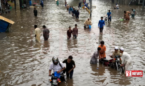 ගංවතුරෙන් පස් දෙනෙක් එළොව යයි !