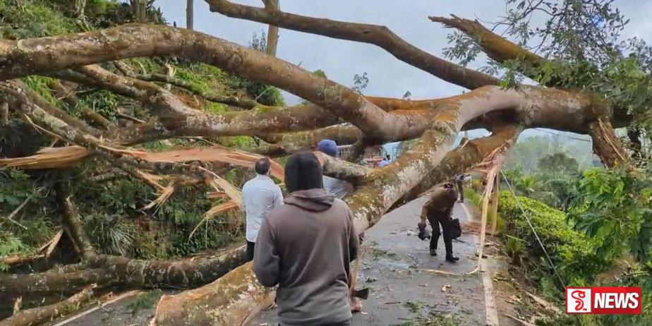 හැටන් – මස්කෙළිය ප්රධාන මාර්ගයේ ගමනාගමනයට බාධා