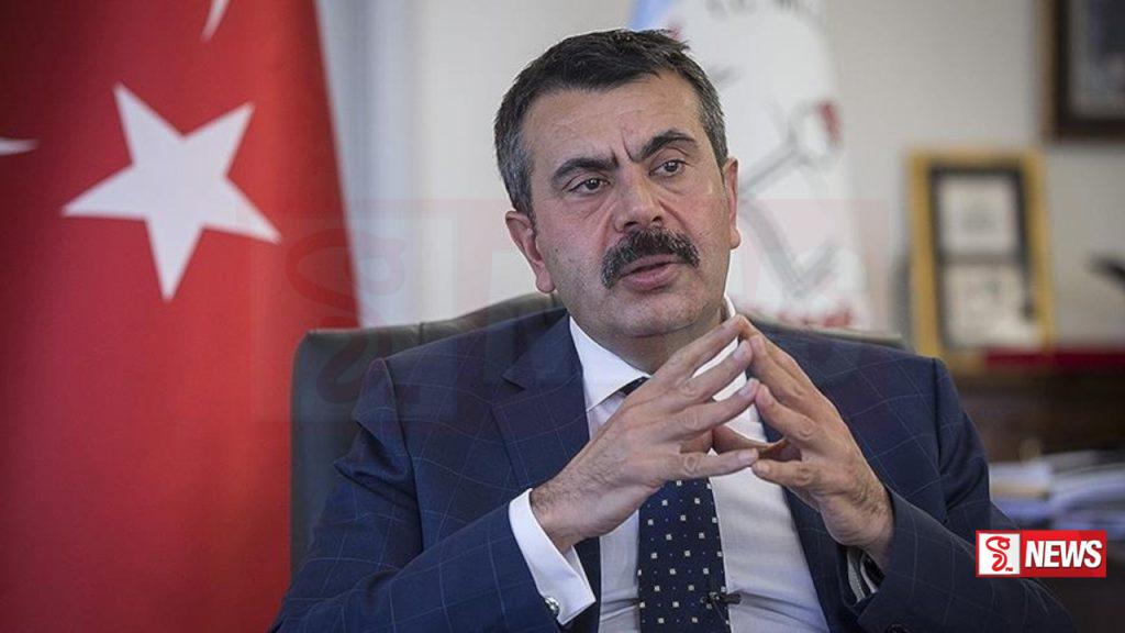 තුර්කි අධ්යාපන ඇමති යූසුෆ් ටෙකින් දිවයිනට