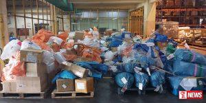 කටුනායක ගුවන් තොටුපොළ තුළ ලිපි සහ පාර්සල් ගොඩ ගැසෙයි