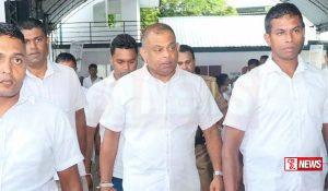 හිටපු පොලිස්පති දේශබන්දු රක්ෂිත බන්ධනාගාරයට ! – VIDEO –