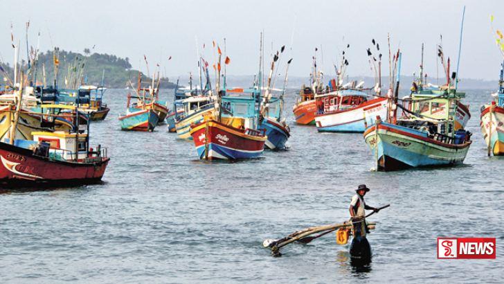 මෙරට මුහුදේදී ඉන්දීය ජාතිකයින් පිරිසක් අත්අඩංගුවට…