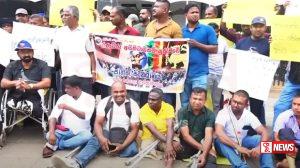 ඉල්ලීම් වෙනුවෙන් රට රැක්ක විරුවන් පාරට – VIDEO –