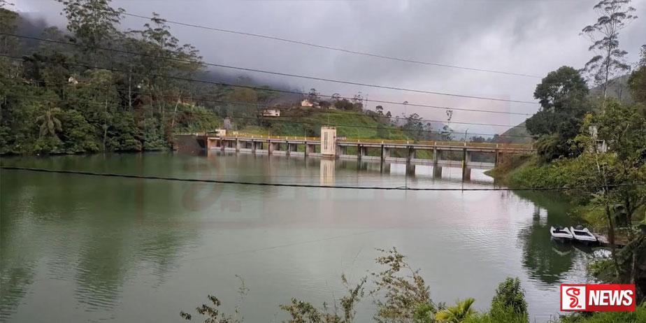 කාසල්රී සහ මාවුස්සාකැලේ පිටාර මට්ටමට ළංවෙයි