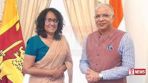 මෙරට ඉන්දීය මහ කොමසාරිස් සහ අගමැති හරිනි අතර හමුවක්