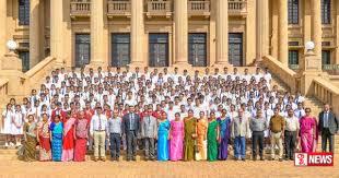 පාසල් 3ක සිසුන් ජනාධිපති මන්දිරය බලන්න එයි