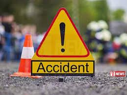 බස් රථයක් හා ටිපර් රථයක් මුහුණට මුහුණ ගැටී 27ක් රෝහලට