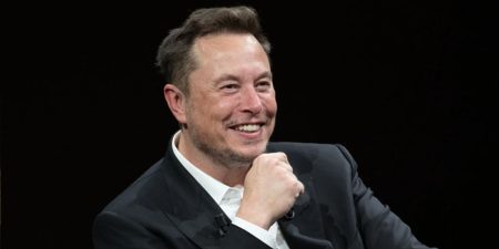 එලෝන් මස්ක් ට ඩොලර් බිලියන ගණනක් වටිනා කොටස් ප්රධානයක්
