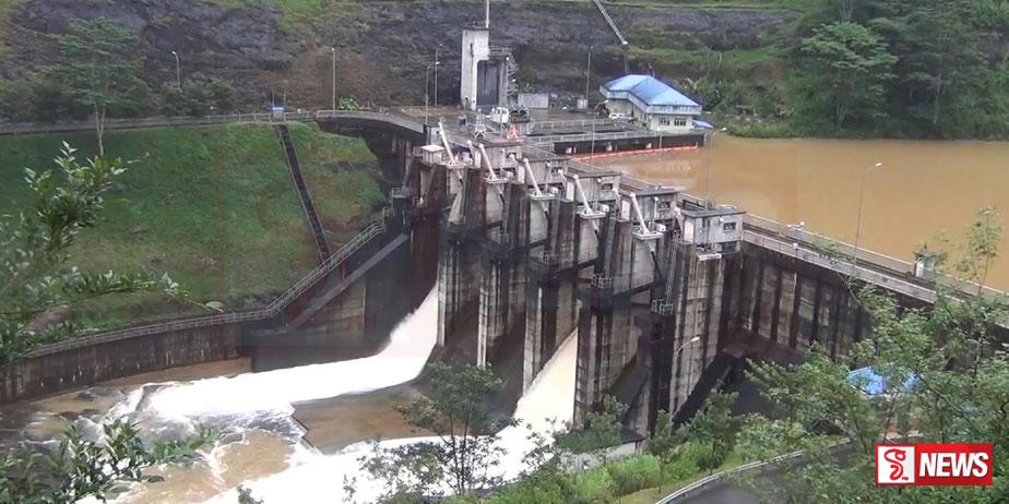 ඉහළ කොත්මලේ වාන් දොරටු දෙක්ක ඇරෙයි – කැලණි ගඟේ ජල මට්ටම ඉහළට