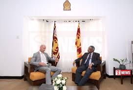 බ්රිතාන්ය මහ කොමසාරිස් හා මධ්යම පළාත් ආණ්ඩුකාරවරයා අතර හමුවක්