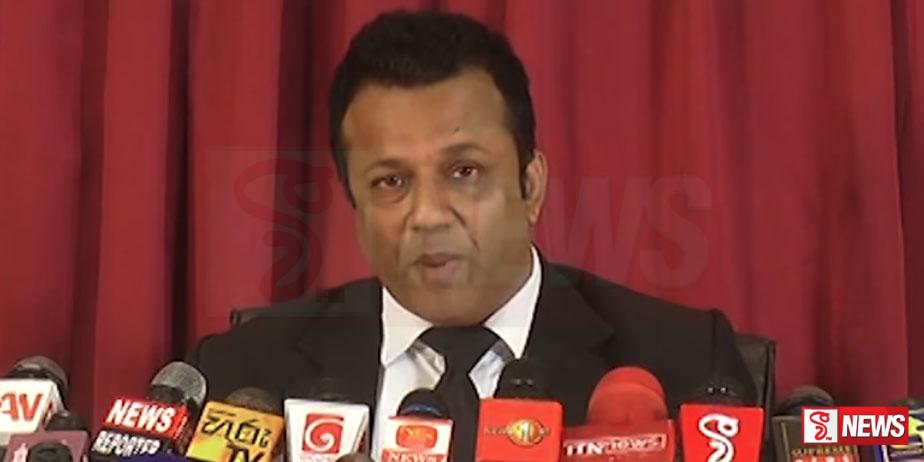 මහින්දට ගහන්න ගහන්න වෙන්නේ ආණ්ඩුව පච වෙන එක විතරයි