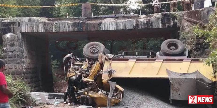 මින්නේරිය බස් – ටිපර් අනතුරින් 26ක් රෝහලේ